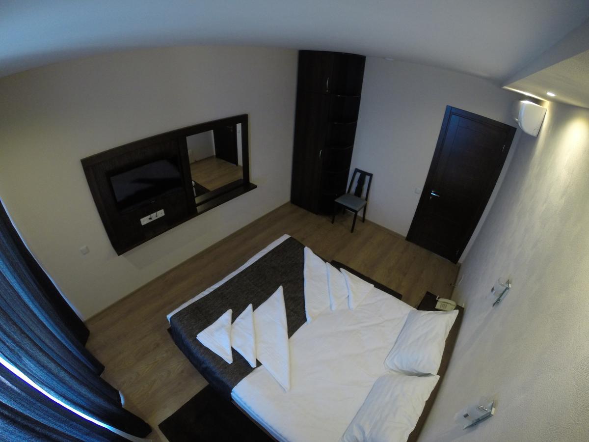 Hotel Viro Tschornomorske Exterior foto